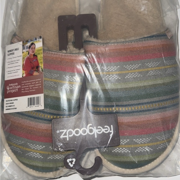 Feelgoodz slippers brand new women’s medium 8-9 - Picture 3 of 4